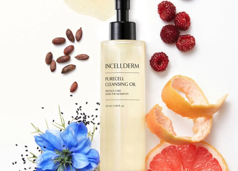 INCELLDERM 淨膚卸妝油與植物、水果的原站產品照片